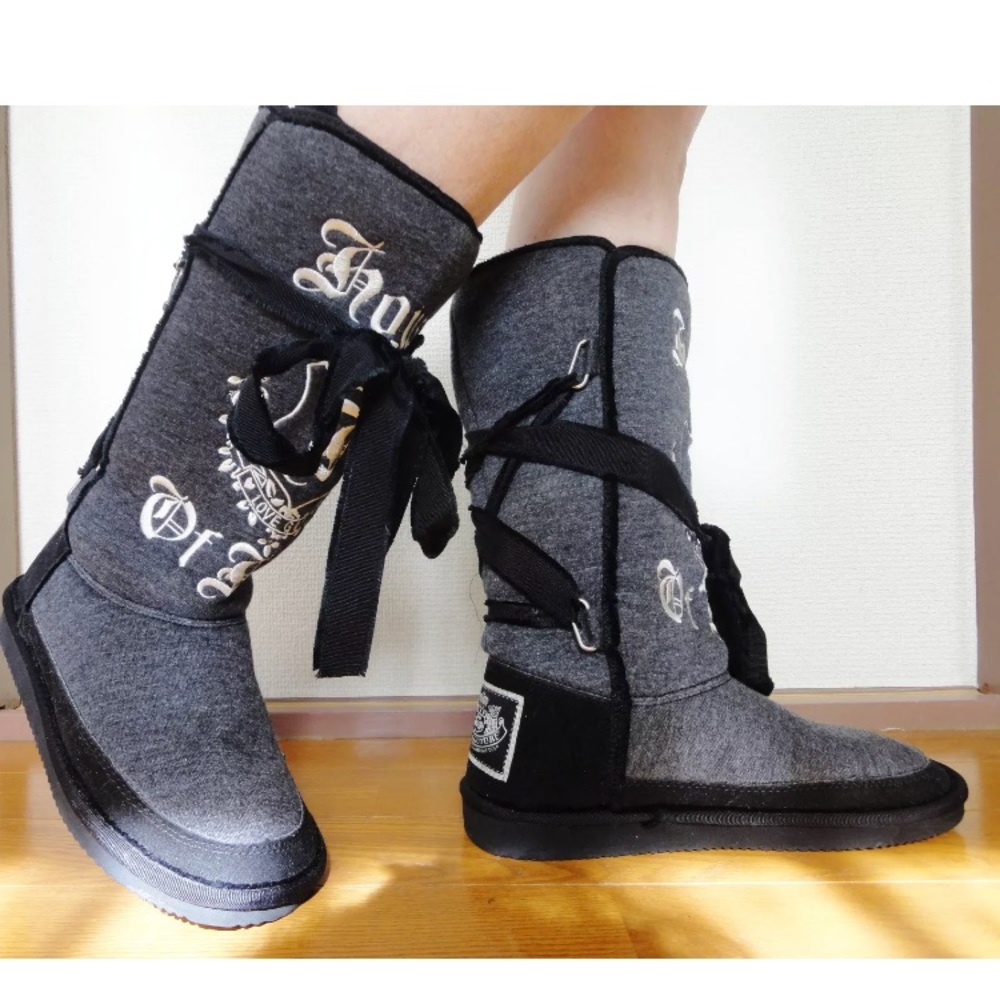 Juicy couture gray boots 7